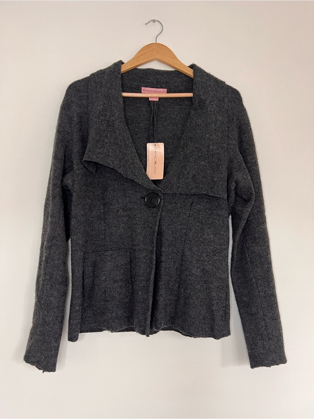 NWT Bandolino 100% Wool Cardigan Sweater Gray Raw Edge Medium